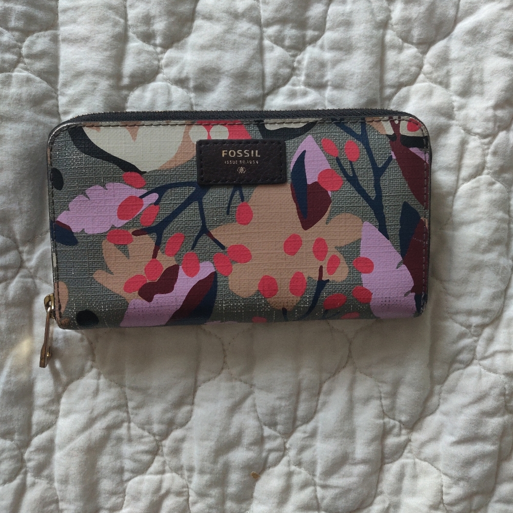 Fossil wallet